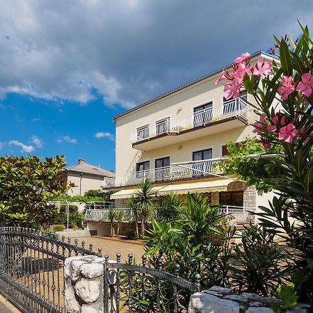 Villa Petra Selce Exterior photo